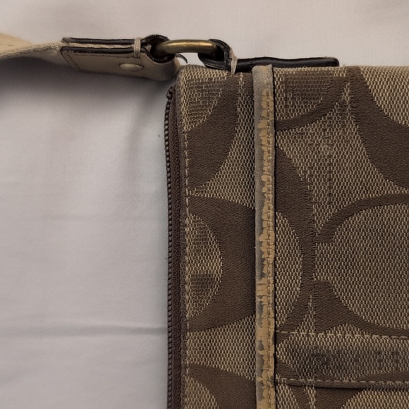 Coach Tan Crossbody Bag - Picture 3 of 10